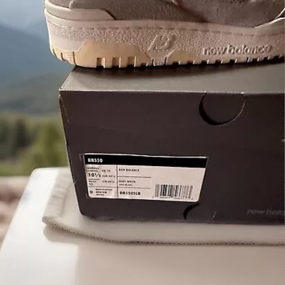 *NIB* NEW BALANCE 550 Rain Cloud Sea Salt Suede -Men 10.5 BB550SLB SIZE SOLD OUT - Picture 11 of 11